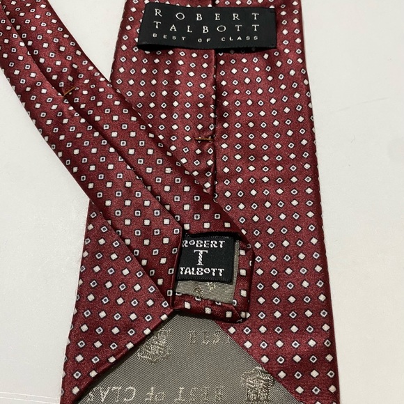Robert Talbott Best of Class 100% Silk Tie Burgundy with Small Diamond Shapes - Picture 4 of 5